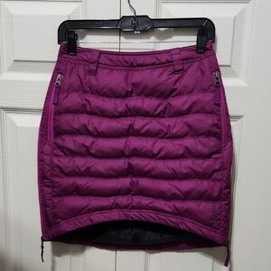 NWOT Skhoop Down Quilted Skirt. Size XS